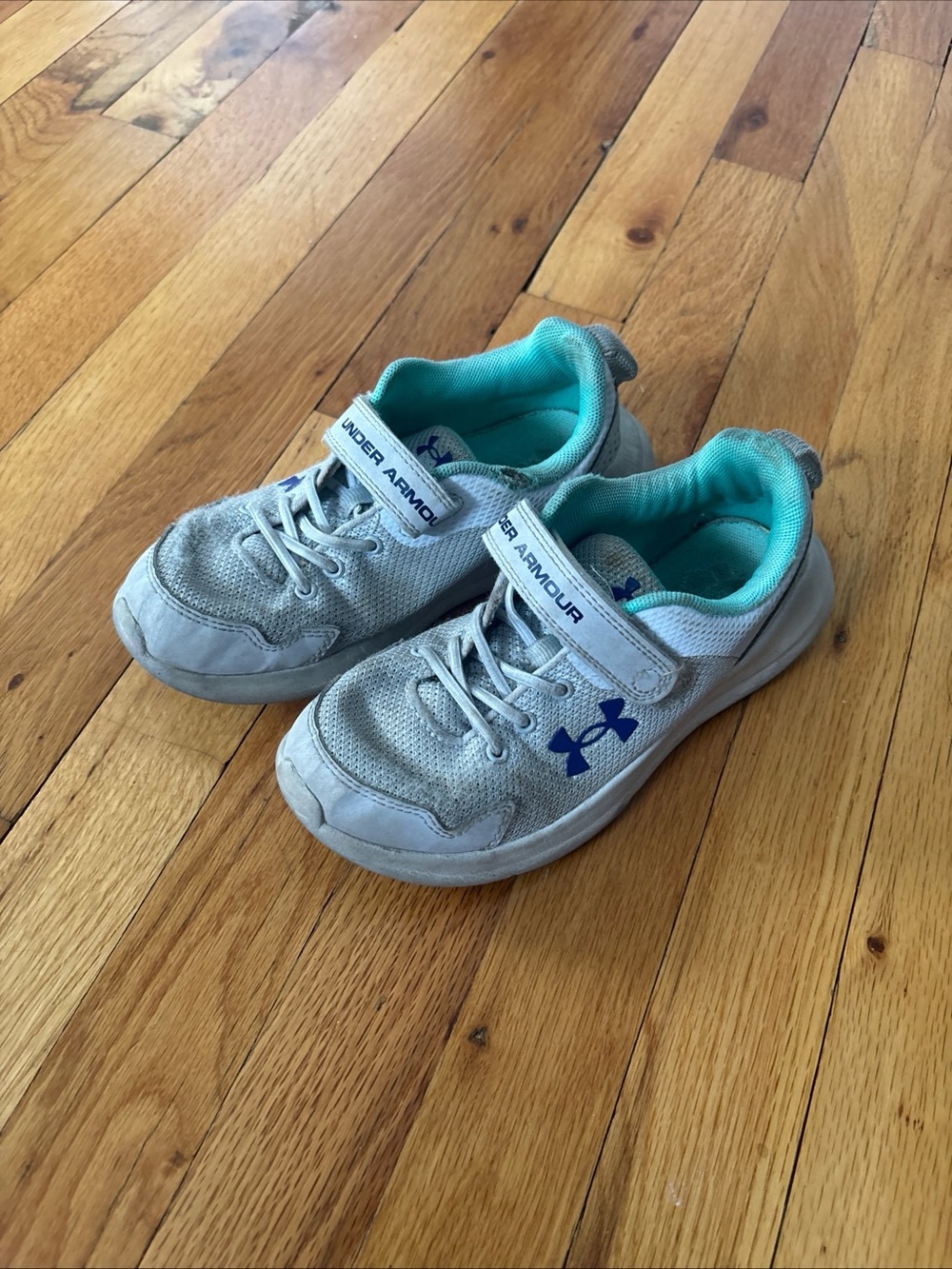 Under Armour Kids' Gray & Teal Athletic Sneakers US size 2